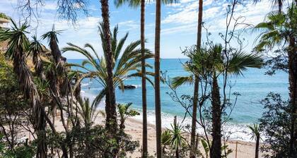 Chic Beach House 2 in Benalmadena by El Trocadero