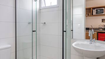 Comfort Studio, 1 Double Bed, Non Smoking, City View | Bathroom