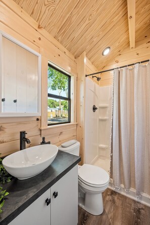 Shower, towels
