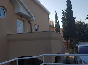 Esterni