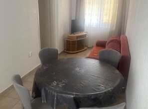 Interior - Apartments Danijela & Vlado - Three Bedroom Apartment With Balcony and Garden View (Lopar)