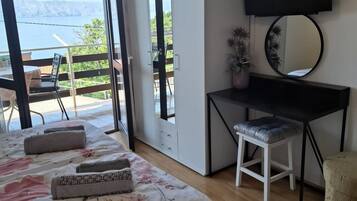 2 habitaciones, tabla de planchar con plancha y acceso a internet