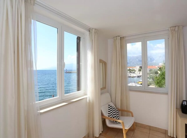 Interior - Beachfront Apartments Tamarix - Superior One Bedroom Apartment (Grand) 1 (Posedarje)