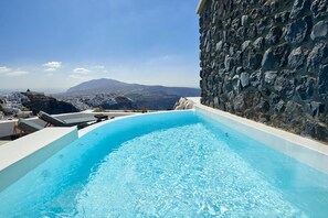 UppvÀrmd pool