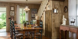 Dining - Cozy Loft Suite-Part of Dog Trot House-Shared Pool, Fireplace Ranch Fun Options (Cat Spring)