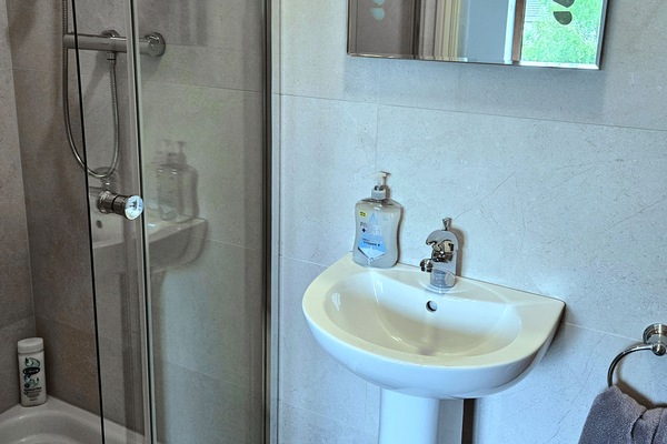 Bedroom 3 en-suite