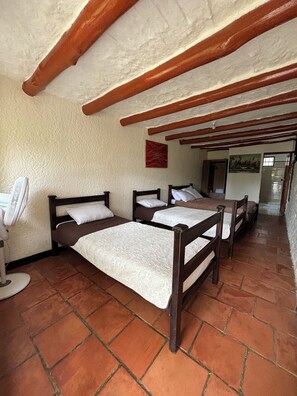 1 bedroom, free WiFi, bed sheets - Classic Familiar (Santander)