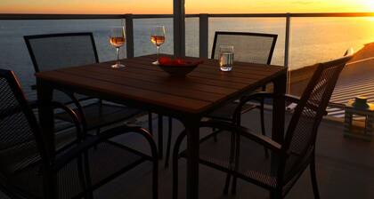 Beautiful Apartment With sea View