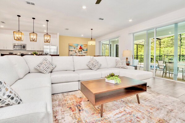 Living area - Upstay 19 Resort Home Pool HotTub Disney (Kissimmee)