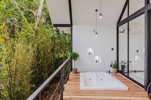 Luxury Villa, Balcony, Mountain View | Deep-soaking bathtub - Floresta Monteverde (Monteverde)