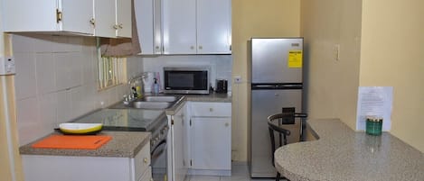 Electric kettle, toaster