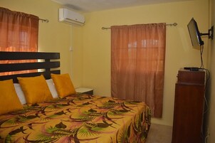 2 bedrooms, blackout drapes, iron/ironing board, free WiFi