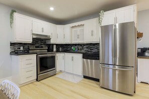 Fridge, microwave, oven, stovetop - Cottage on the Water | Hot Tub | 15 min to Beach, Wineries, Niagara Falls |  (St. Catharines)