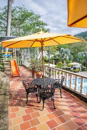 Outdoor dining - Classic Multiple (Santander)