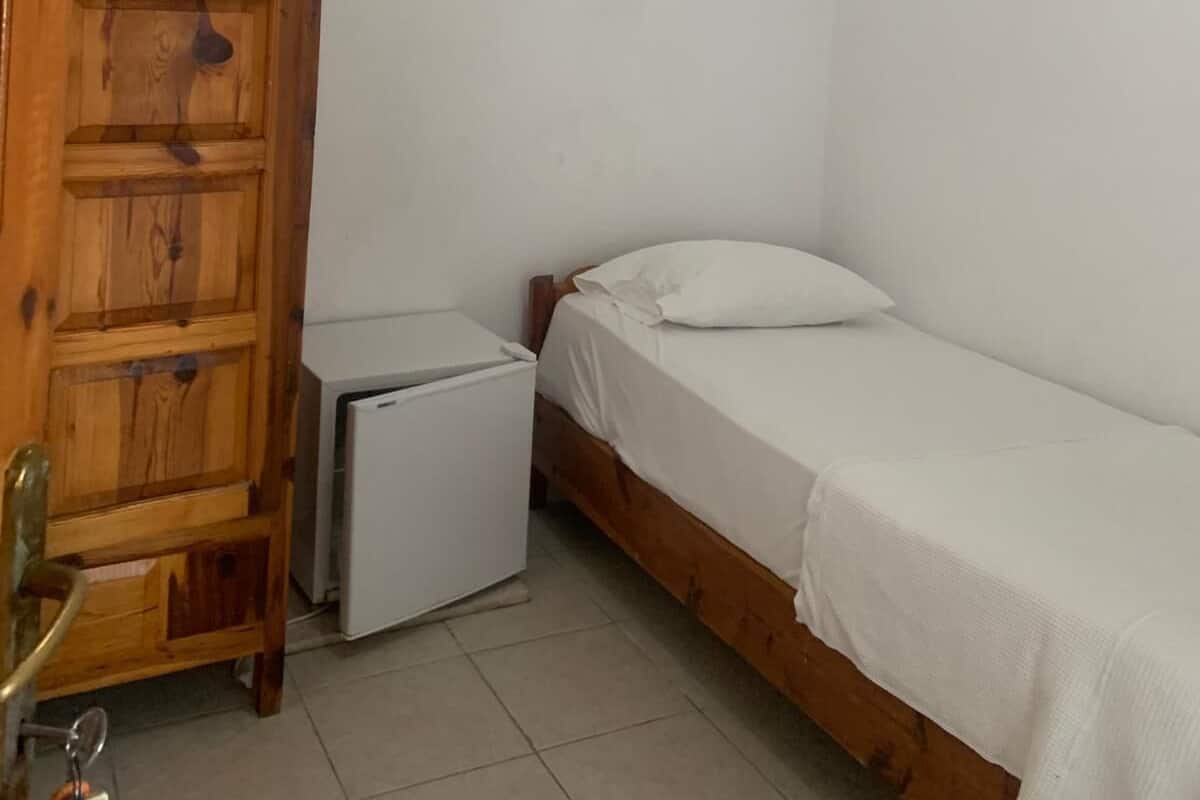 Basic Triple Room