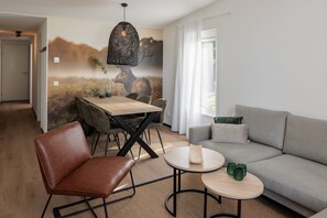 Cottage | Living room - Lodge in Schaijk Near Green Forests (Schaijk)