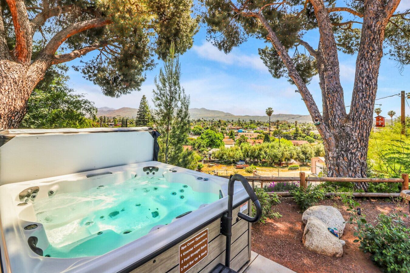 Bain à remous extérieur