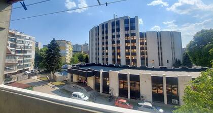 2-bedroom apartment in the center of Varna with AC, WiFi+TV and FREE PARKING!!!