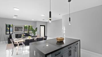 Comfort House | Private kitchen | Fridge, microwave, oven, stovetop