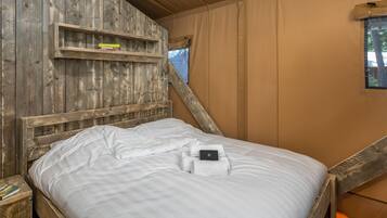 Zelt | 2 Schlafzimmer, individuell eingerichtet, Bettwäsche