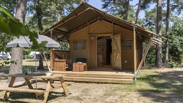 Tent | Exterior