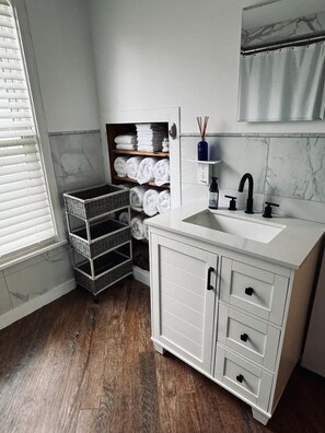 Hair dryer, towels, soap, shampoo - Covered & Gated Deck + Hot Tub in Town: Walk, Bike, Grill, Relax! (Ellicottville)