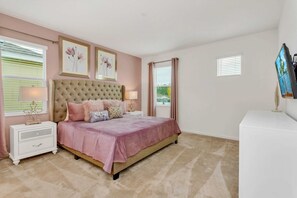 Townhome, Private Pool | 8 bedrooms, free WiFi, bed sheets - 16 Guest Pool Home w Lake Facing Sundeck (Kissimmee)