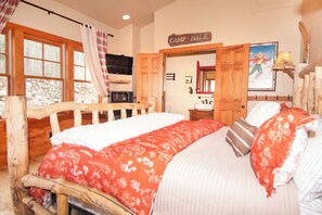 Luxury Cabin, Mountain View