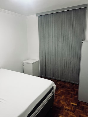 2 quartos, escrivaninha, Wi-Fi, roupa de cama