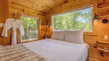 1 bedroom, WiFi (free), bed sheets