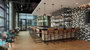 2 bars/lounges, rooftop bar