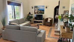 Villa | Living area - Torre del Mar Hillside Villa (Arenas)