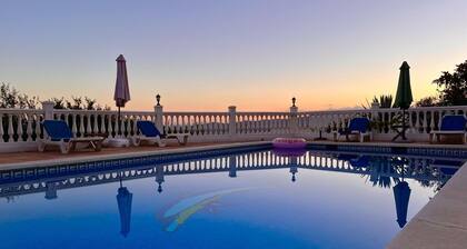 Torre del Mar Hillside Villa