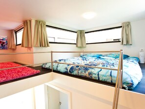 3 bedrooms, individually furnished, bed sheets - Modern Holiday Home With Roof Terrace (Breskens)