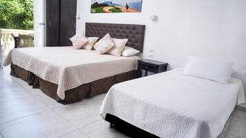 1 bedroom, free WiFi, bed sheets