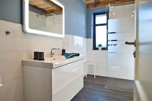 Bathroom - Baltic Sea Barn \"otto\" (Luessow)