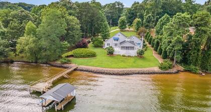Relaxing Lakefront Home with Brand New Dock and Immaculate Vibes