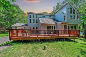 Interior - Poconos Escape w/ Game Room, Poker Loft, Fire Pit + Spacious Deck (Albrightsville)