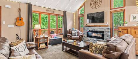 House (3 Bedrooms) | Front of property