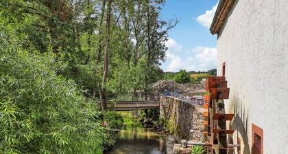 Bel appartement de 3 chambres Ă .
