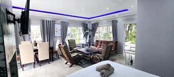 Waterfall City Guest Lodge