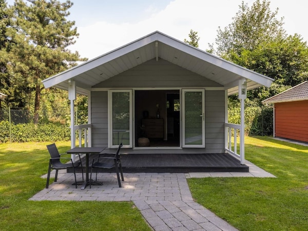 Tiny House In Brabant With Cozy Terrace - Oirschot