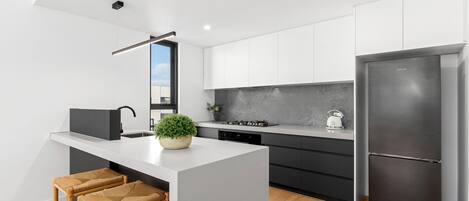 Fridge, microwave, oven, stovetop