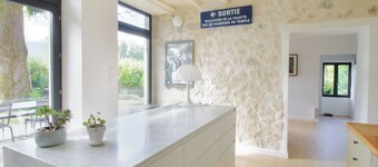 Maison familiale, cadre paisible et piscine !