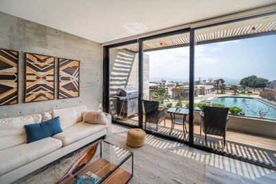 Cozy flat with sunset view on the bay, next to the National Reserve for 4 people