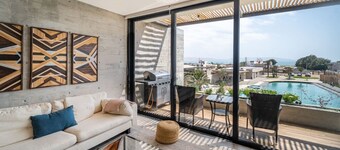 Cozy flat with sunset view on the bay, next to the National Reserve for 4 people