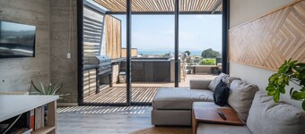 Stunning Penthouse with Sunset View of the Bay from its own Terrace Private Pool