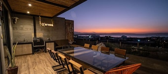 Comfy Rooftop Apartment with Ocean view  min away from Paracas National Reserve