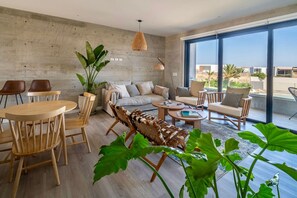 TV - Cozy flat w/ Balcony View on the Lagoon, 5min from Kite Point & National Reserve (Paracas)