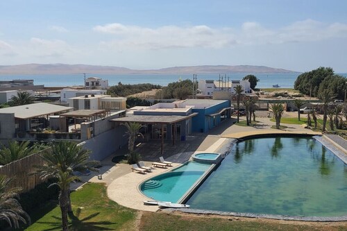 Cozy & Classy flat in Paracas Bay with Balcony View on the Saltwater Lagoon